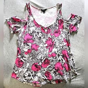 Rock & Republic Floral Cold Shoulder Top - Pink and Gray Size L